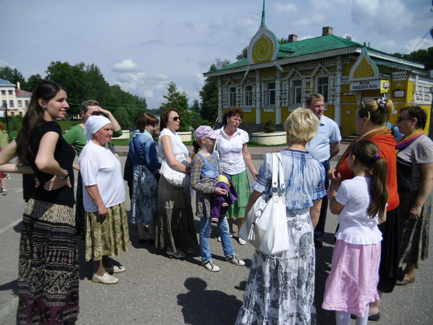 Центральная площадь Углича