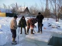  Выпиливаем крест 